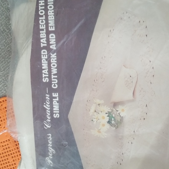 Progress Creation Cutwork Rose Stamped Tablecloth Kit - Picture 5 of 5